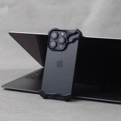 ⚙️ The "Titan" Metal Armor Case ️